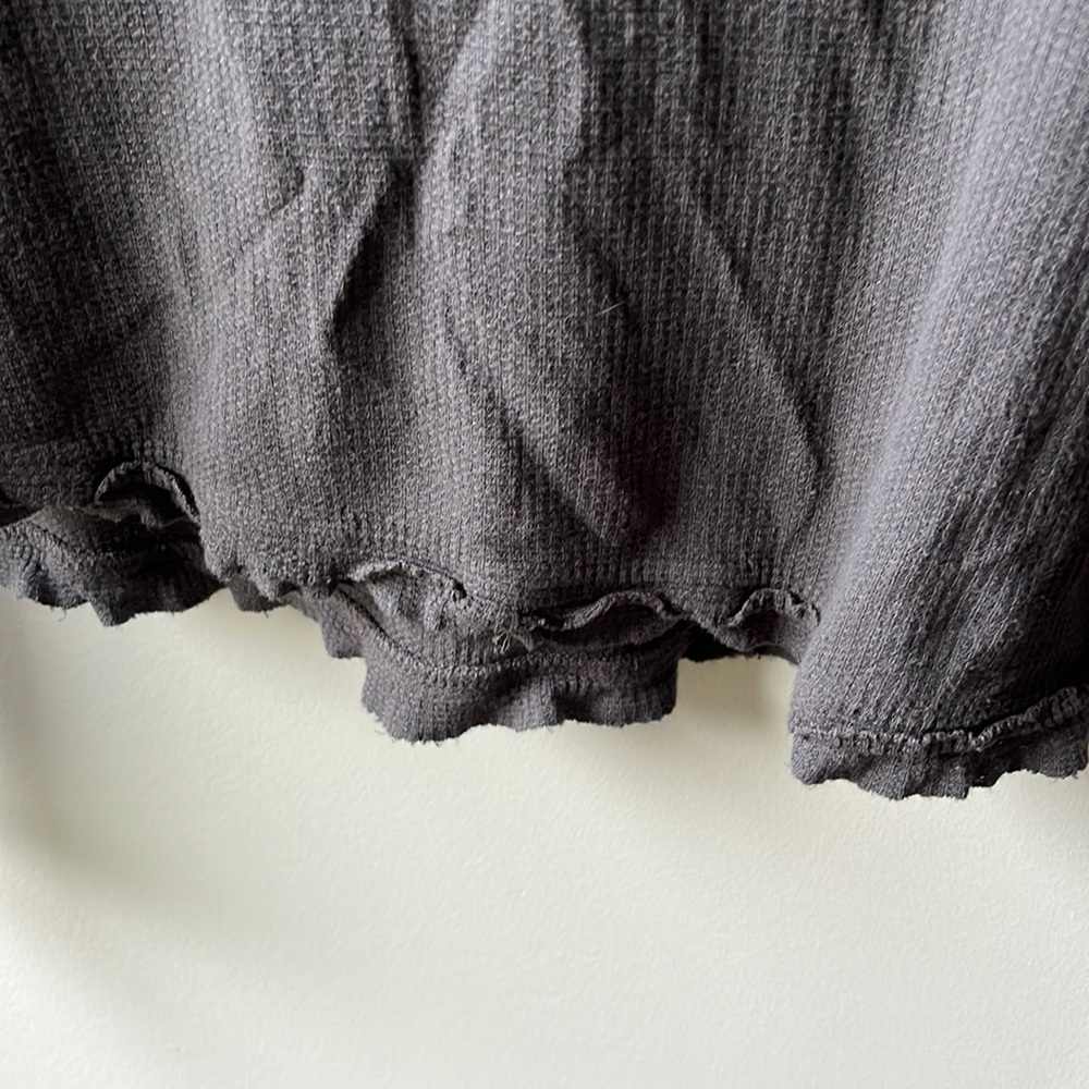 Urban outfitters grey waffleknit long sleeve size medium - Picture 3 of 4